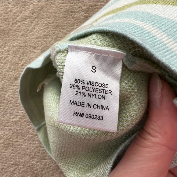 🪴 NWT L.A. Hearts Y2K Floral Stripe Crop Top Small - Picture 4 of 7